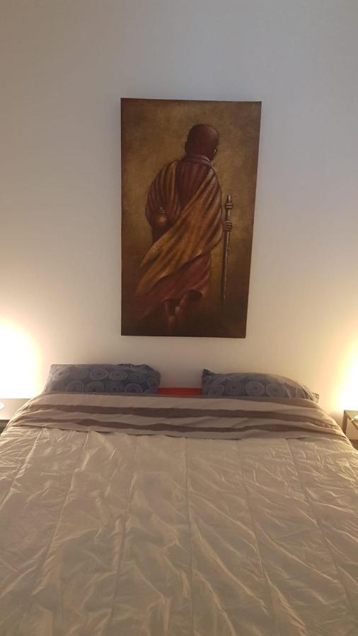 Primavera appartement tot 6 personen. Arona  Buitenkant foto